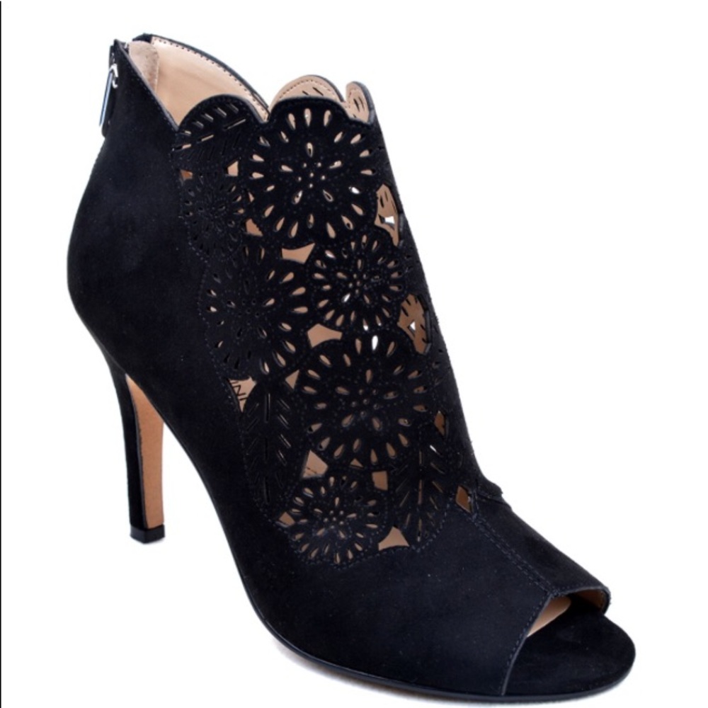 Adrienne Vittadini Blk suede bootie💗peep toe👠 - Picture 1 of 8